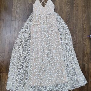Altar'd State Floral Lace Prom/Formal/Wedding Dress in Cream and White